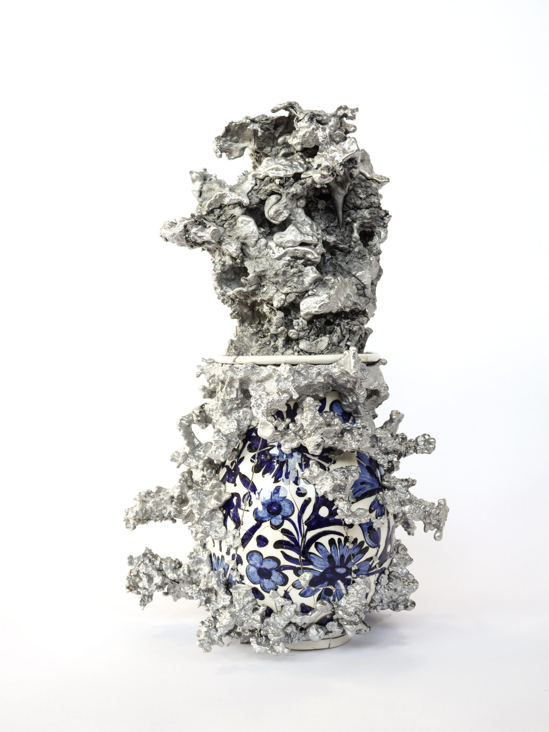2016_Hanabi, 2016, porcelaine et fonte d'aluminium, 33 x 33 x 33 cm--1-11